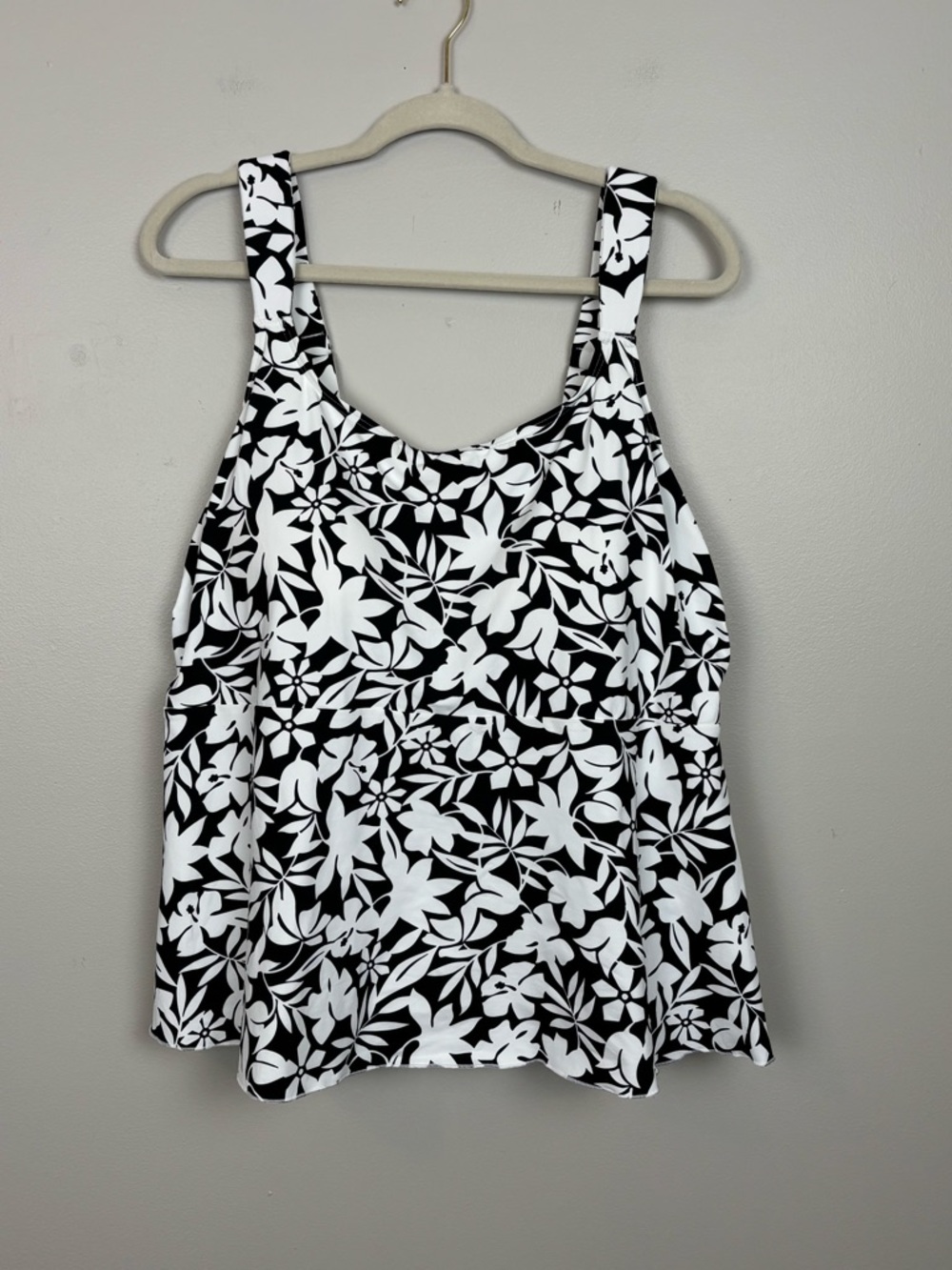 Lands End Tankini Womens 2X Black White Floral Shelf Bra Adjustable Strap Top